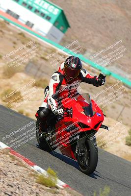 media/Oct-15-2022-TrackXperience (Sat) [[8f70b8b0be]]/Group 2/session 1 turn 6/